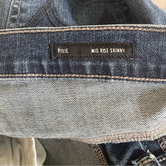 Edwin Pixie Mid Rise Skinny - Picture 6 of 9